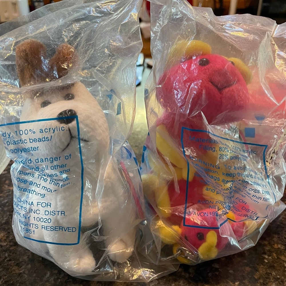 Vtg Avon Lot NIB Floral Guest Soaps Avonshire Dish Skunk Samples Plush